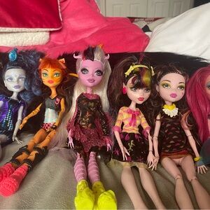 Monster High Doll Lot - Elle Eedee, Toralei Strip, Bonita Femur, Draculaura (2x)